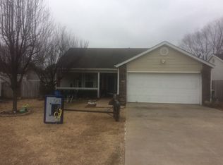 2532 Lost Springs St, Springdale, AR 72764