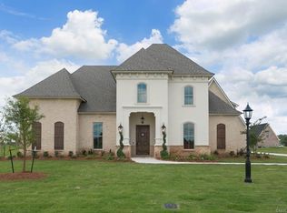 305 Grist Mill Dr, Benton, LA 71006