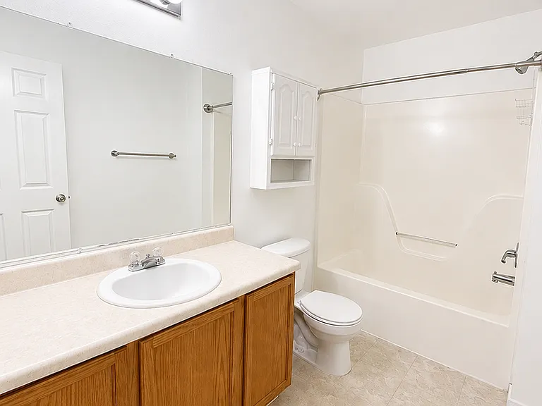 Willow Park Apartments — Photo 22