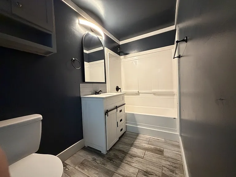 1095 S Ray Ave — Photo 16