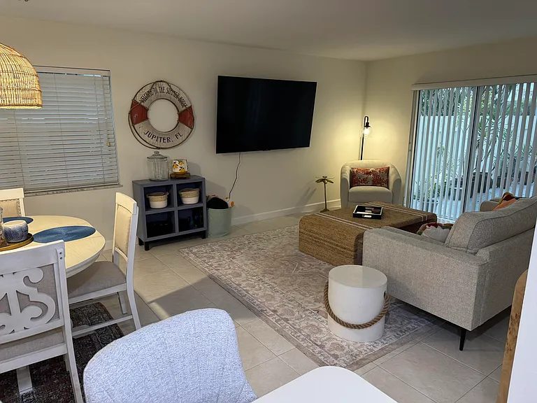 176 Seabreeze Cir — Photo 13