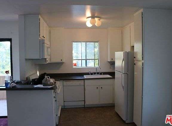 3rd image of 13095 Hubbard St Unit 6