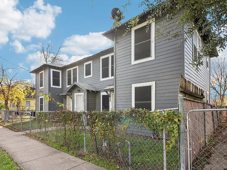 1906 Grainger St #1910 — Photo 12
