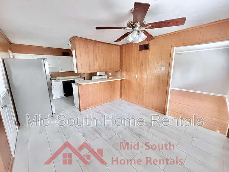 3831 Hermitage Dr — Photo 11