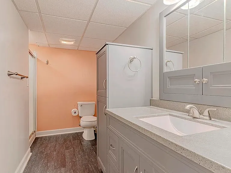 1414 Westwind Dr — Photo 5