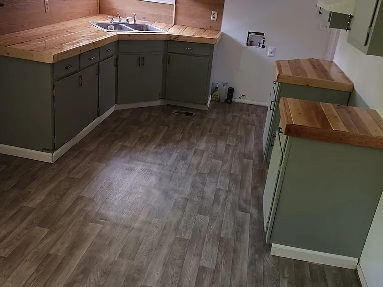 2226 Yale Ct — Photo 2