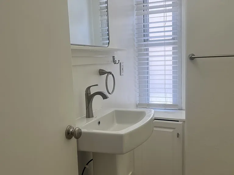 Bathroom with pedestal sink