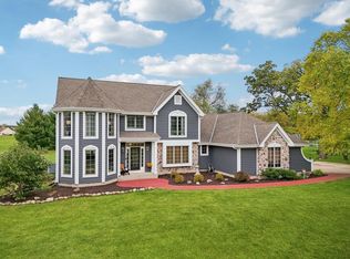 S91W31622 Marys Ct, Mukwonago, WI