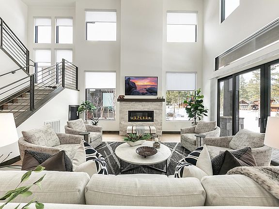 5th image of 10209 Modane Pl