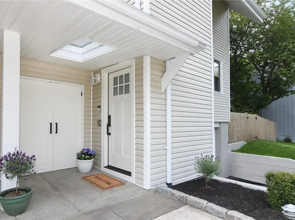 10 Downing Court, Irvington, NY 10533