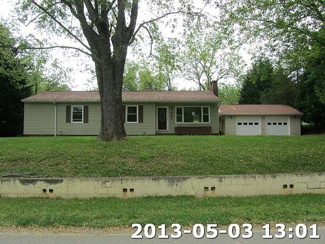 1st image of 407 Arrowood St SE