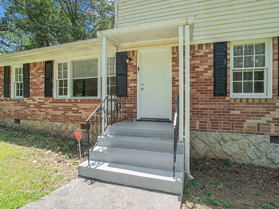 2228 Keheley Dr