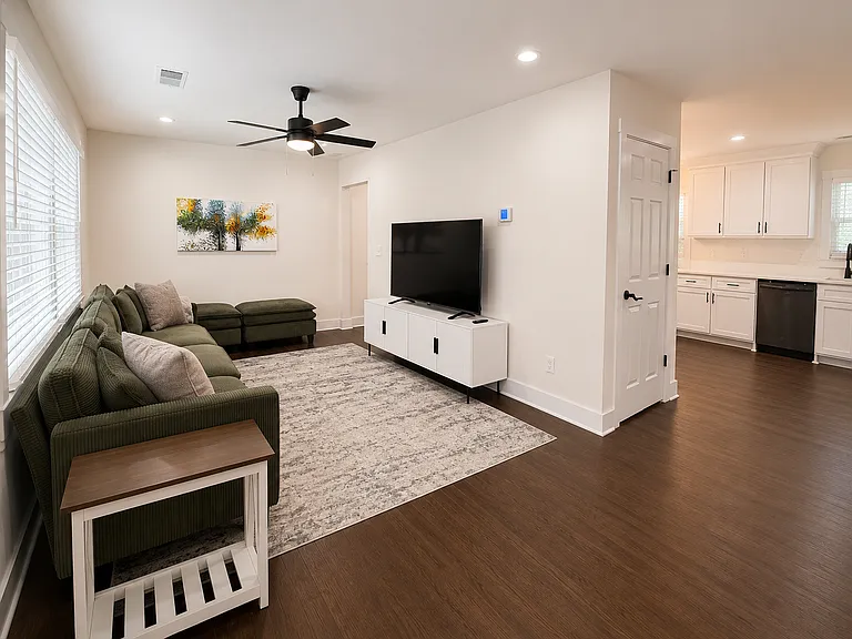 3268 Robin Rd — Photo 16