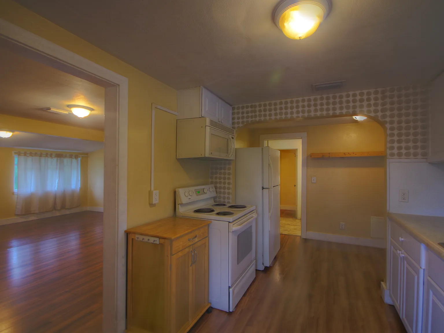 3035 Melton St N — Photo 4