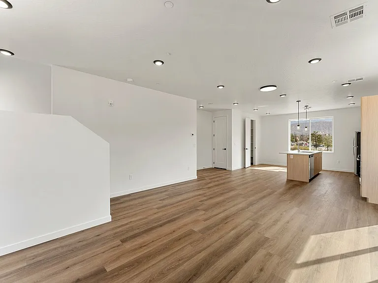 Coal Creek Townhomes — Photo 18