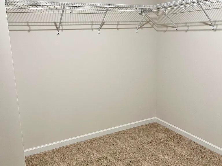 298 Robert Pl — Photo 21