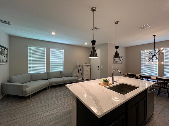 5th image of 4815 Abbeywood Aly