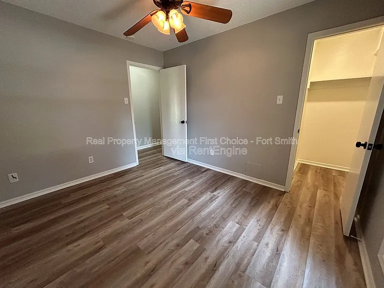 1406 Strozier Ct — Photo 13