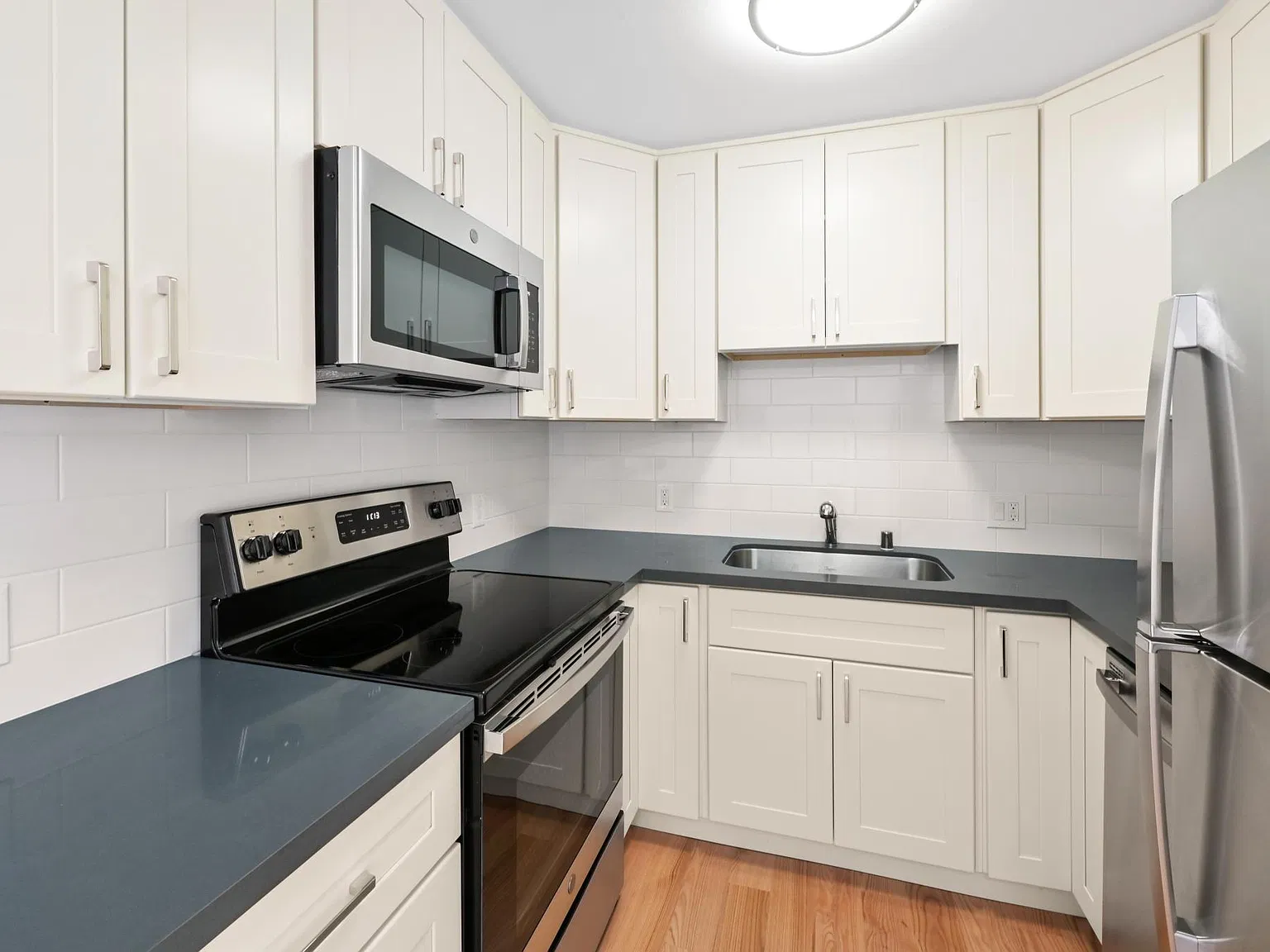 1 bed, 800 sqft, $3,795 — Photo 4