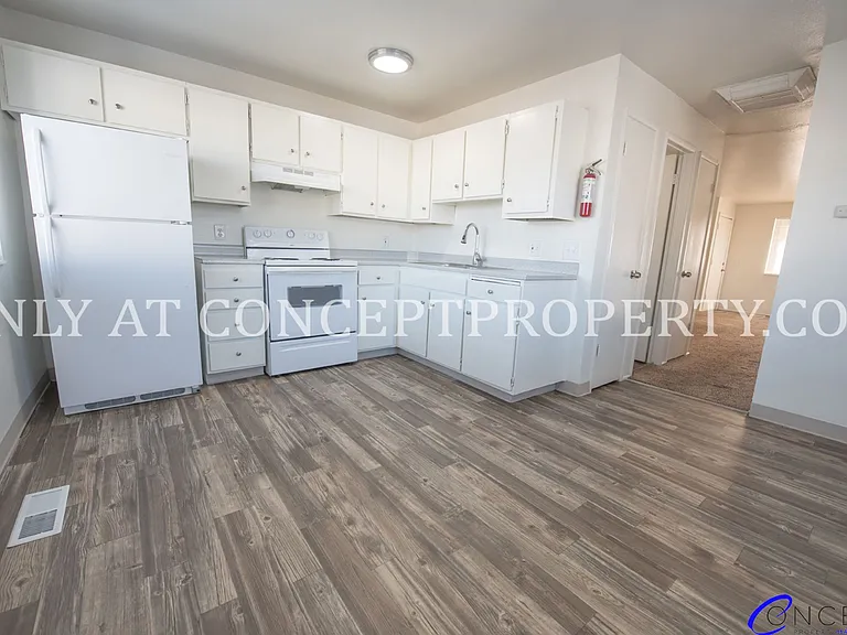 6660 S 1300 W — Photo 17