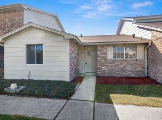 6541 S Briar Bayou Dr, Houston, TX 77072