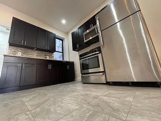 Rented by EXR | media 5