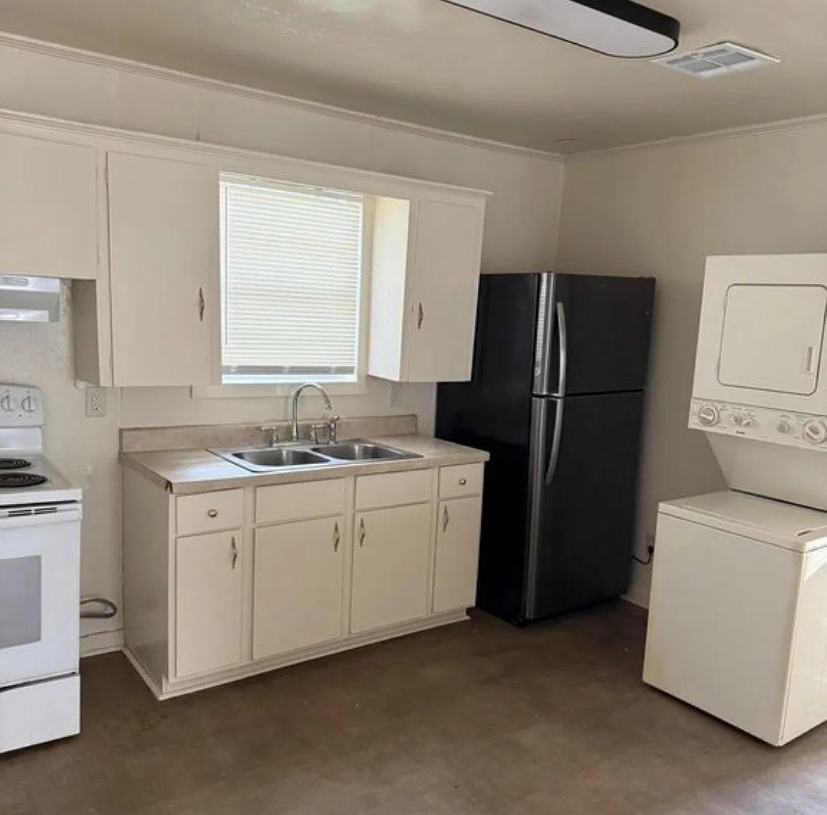 1038 Saint Charles St. Lafayette LA 70501 — Photo 1