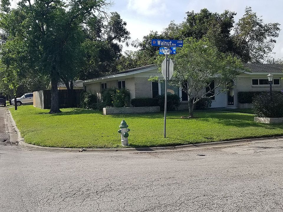 2nd image of 2407 Walnut Ave