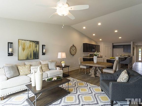 2nd image of 718 Breckinridge Dr #179