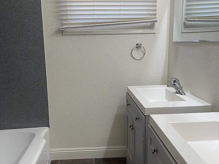 44325 Cedar Ave #D — Photo 6