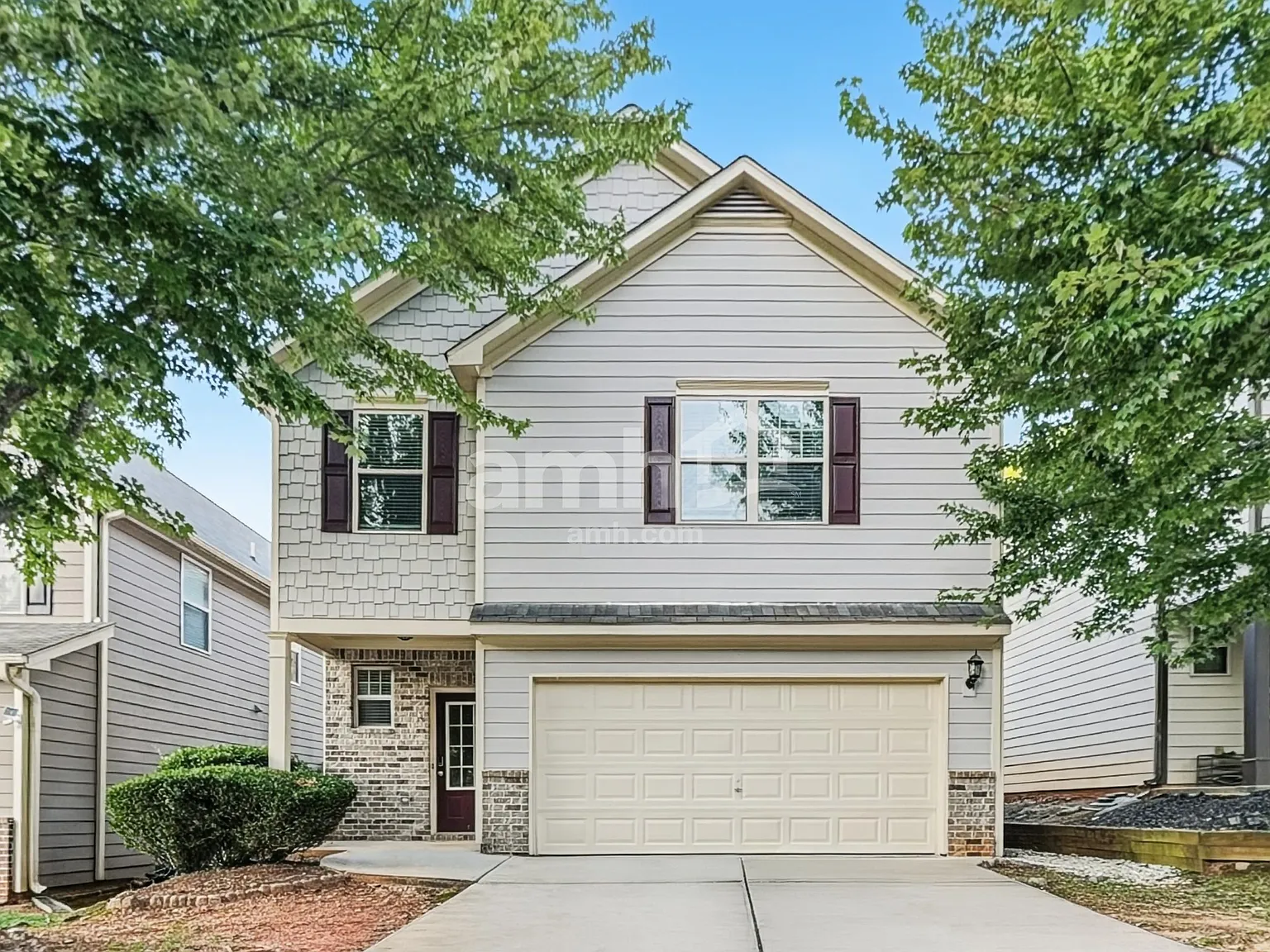 3 bed, 2.5 bath, 1912 sqft, $2,330 — Photo 1