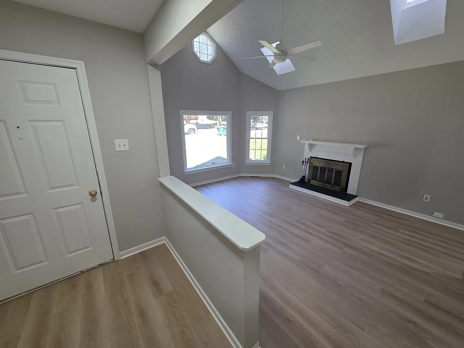 3 bed, 1109 sqft, $2,395 — Photo 3