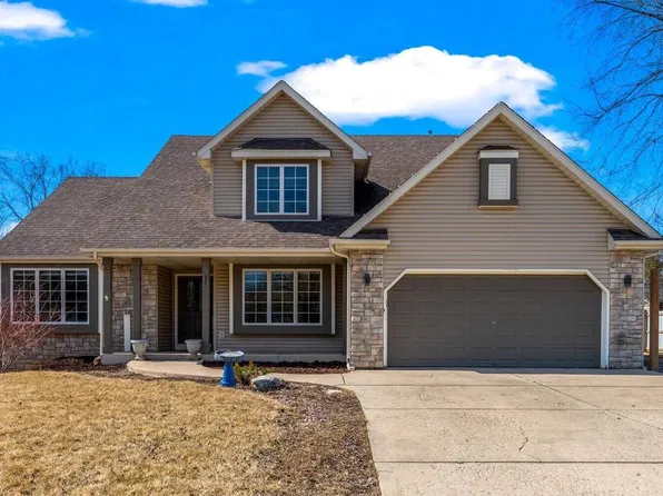 8822 Hart DRIVE, Waterford, WI 53185