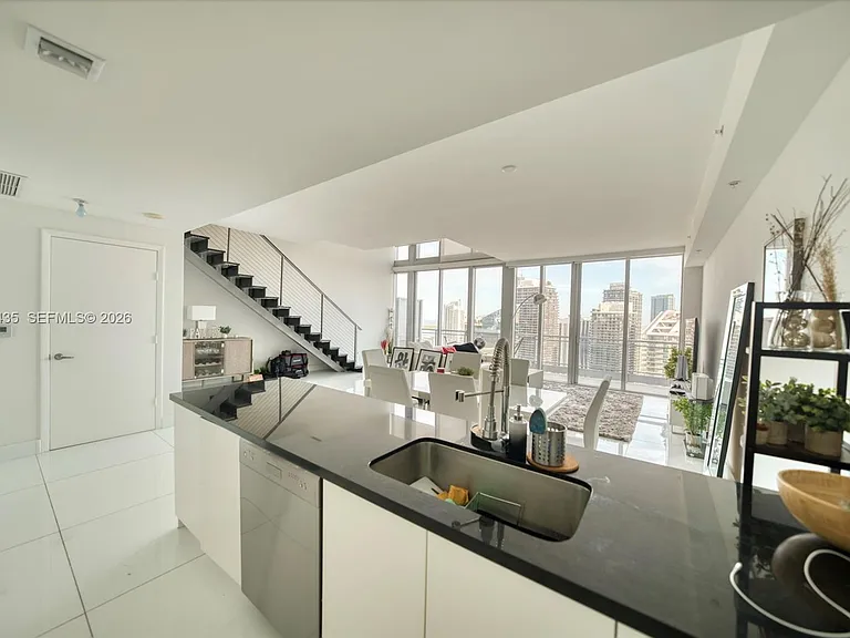 92 SW 3rd St #5203 — Photo 4