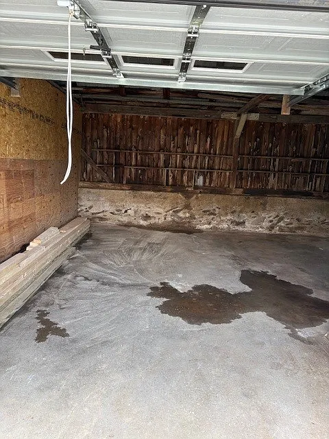 77 Stitzel Lane Garage — Photo 2