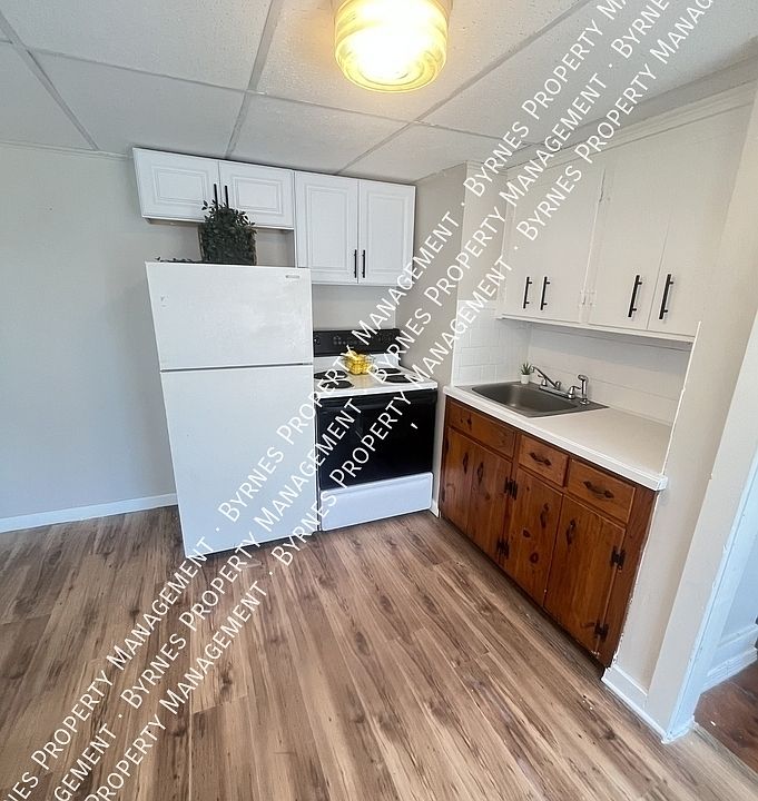 1st image of 347 Main St #4