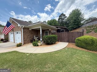 112 Countryside Ct, Woodstock, GA 30189