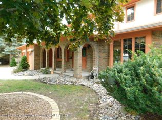 1925 Chester Rd, Lansing, MI 48912