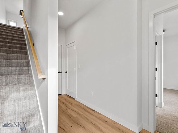 2nd image of 3076 S 31st Ave