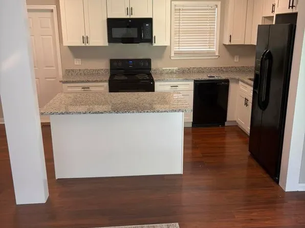 1213 12th Ave NW, Arab, AL 35016