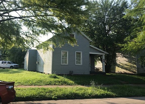 3rd image of 705 S 7th St