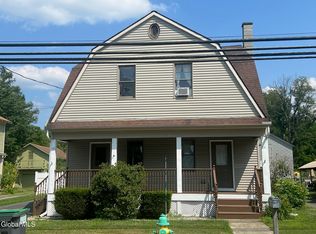 38 Elm St, Nassau, NY 12123