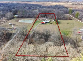 9229 Snake Rd, Dorsey, IL 62021