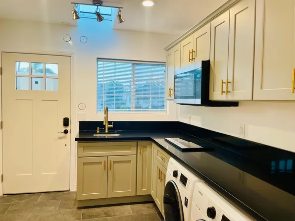 5320 W 119th Pl #A, Inglewood, CA 90304