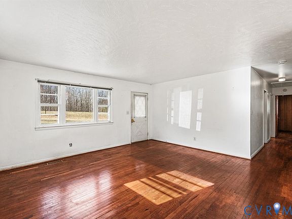 5th image of 29061 Tidewater Trl