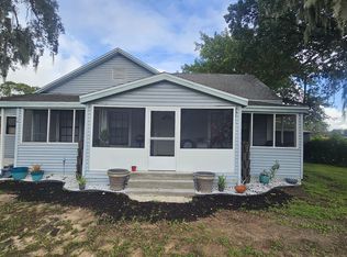 12 W 3rd St, Frostproof, FL 33843