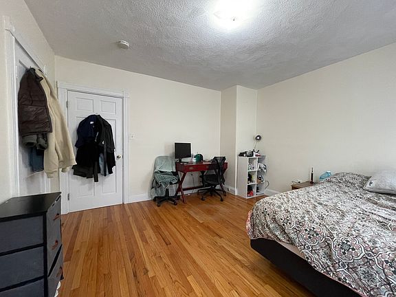 5th image of 68 Fairbanks St #2
