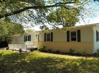 2106 Sunnybrook Dr E, Quincy, IL 62301