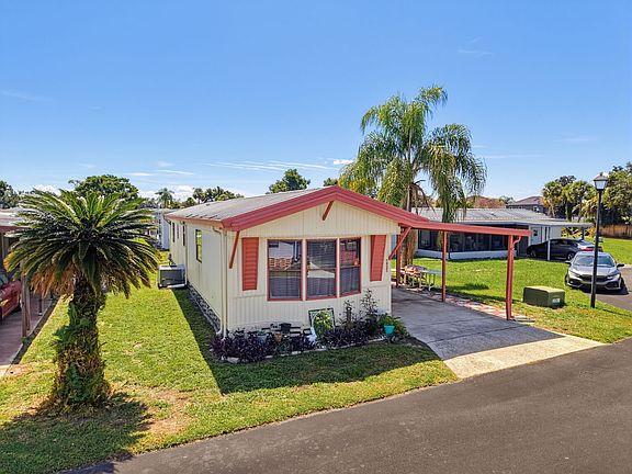 4th image of 423 Pelican Dr