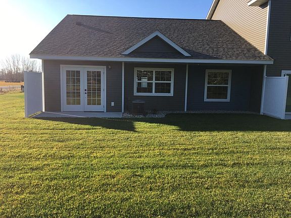 4th image of 1009 Alice Dr